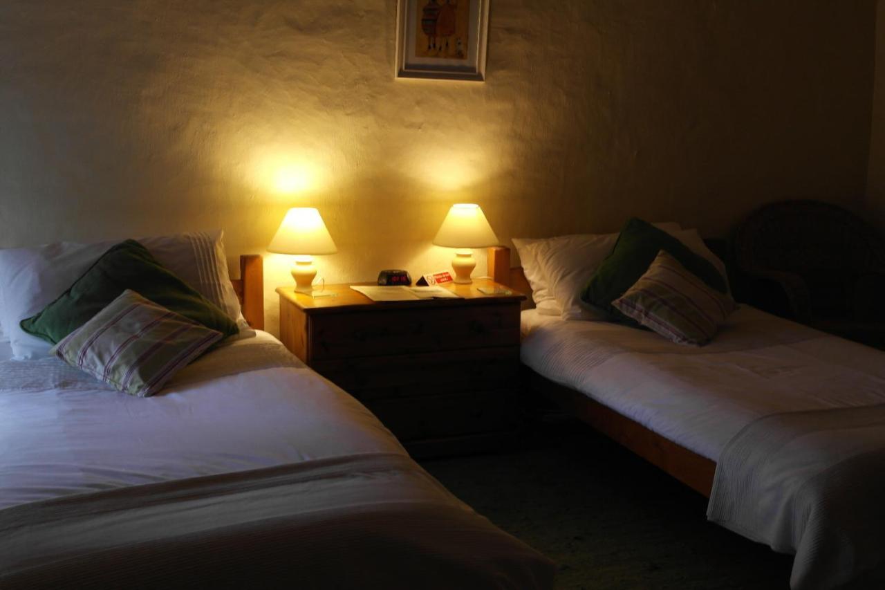 The Old Barn Bed & Breakfast Barry Eksteriør bilde