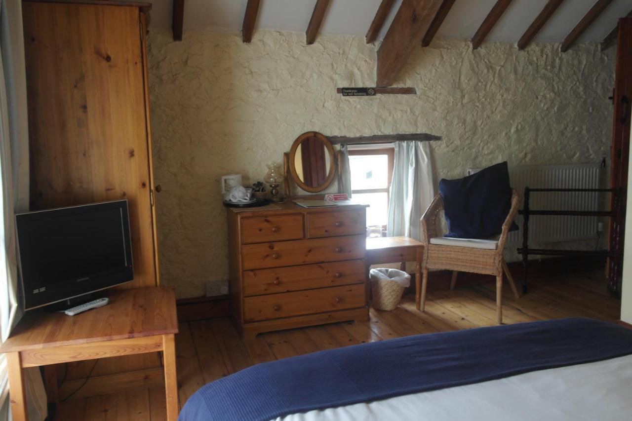 The Old Barn Bed & Breakfast Barry Eksteriør bilde